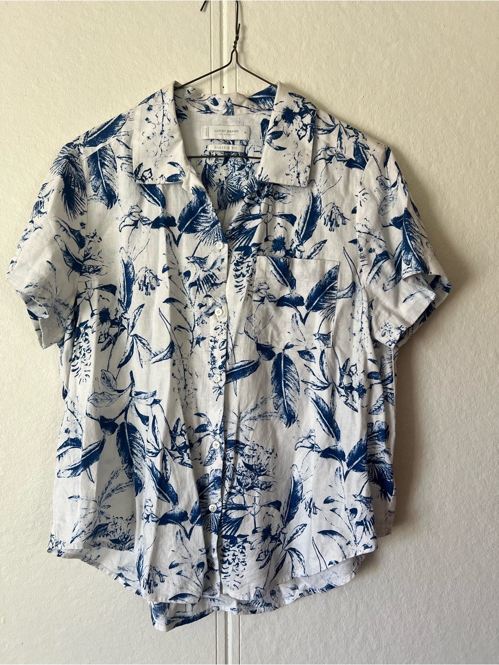 Lucky Brand Women’s Blue & White Floral Short-Sleeve Shirt